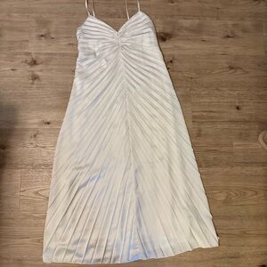 Elegant White Pleated Dress